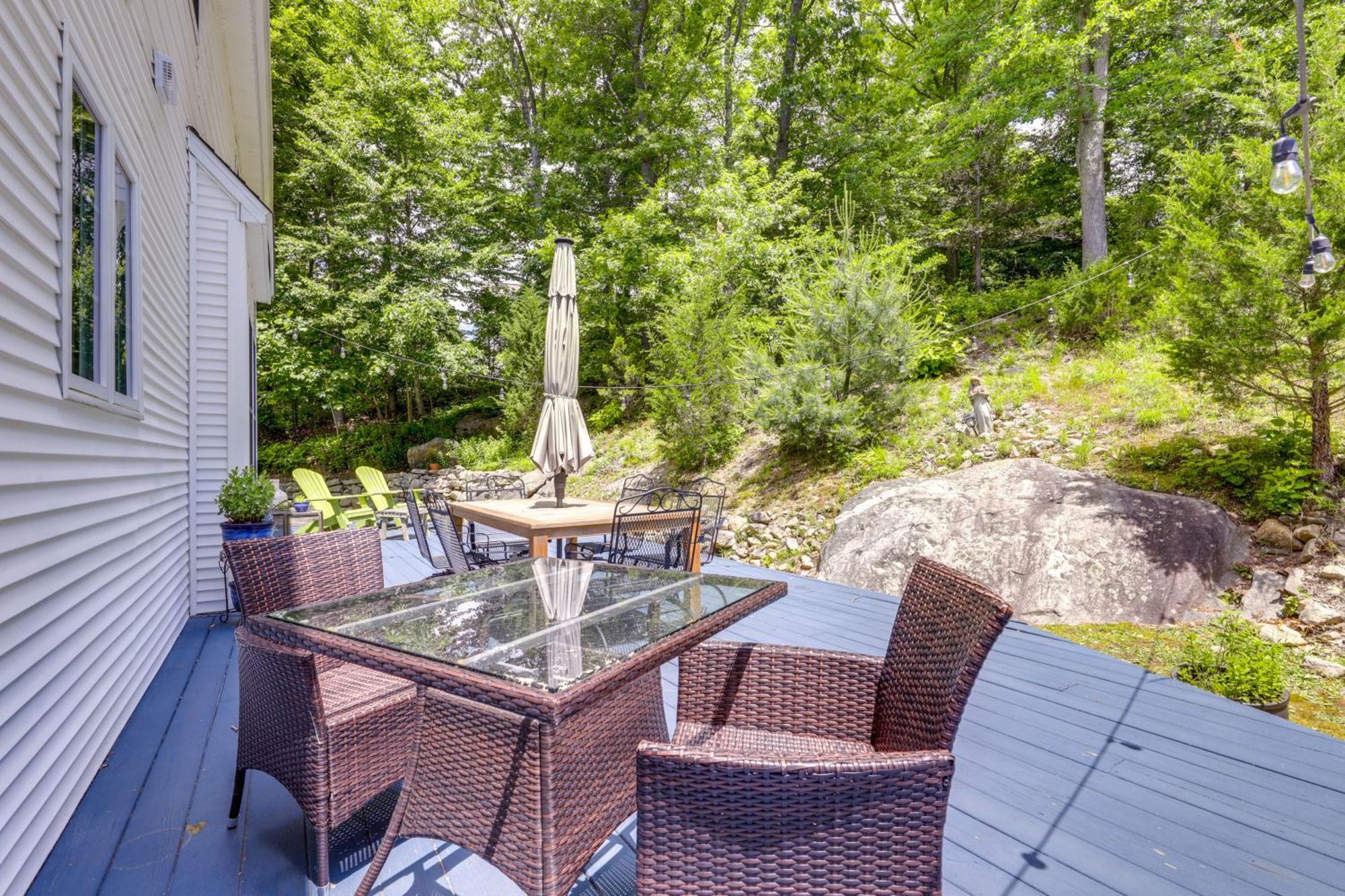 Mystic Retreat With Patio And Grill Walk To River! Villa Buitenkant foto